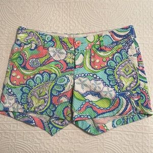 Lilly Pulitzer Shorts SIZE 10. Never been dried. Hung dry only. Great condition!